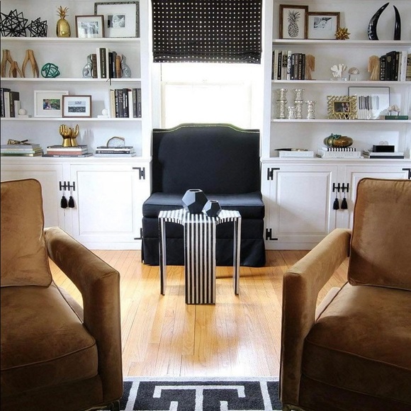 Global Views Dwell Studio faceted matte black vase - Picture 8 of 13